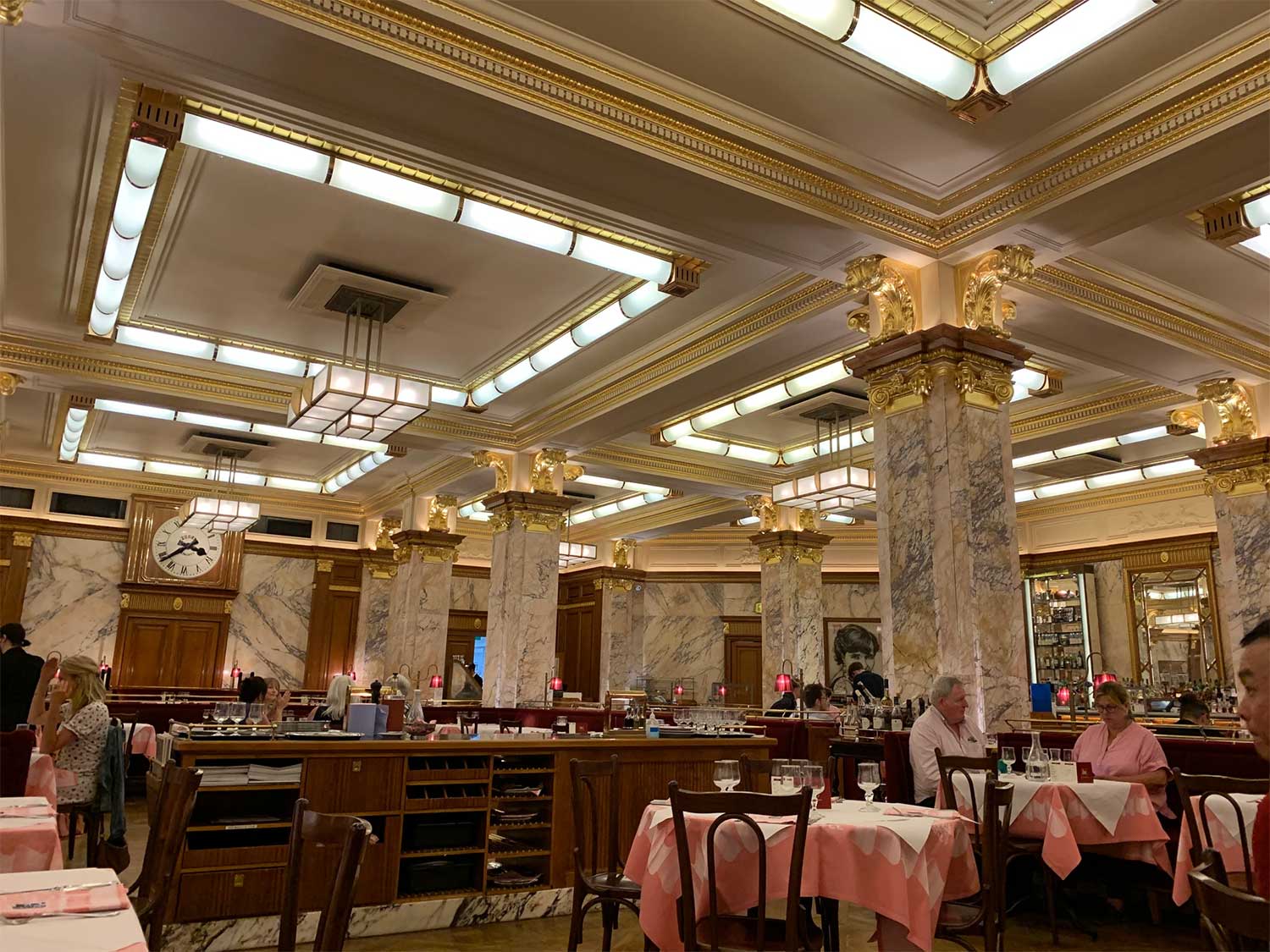Luxurious Surroundings